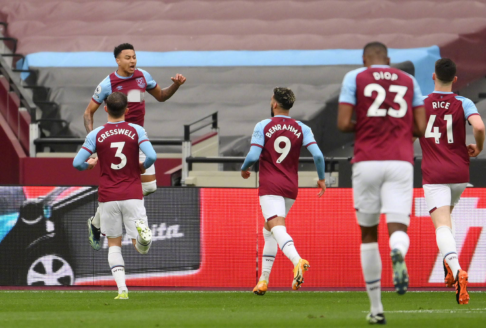 欧文在出战 欧文在出战