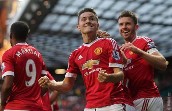 临危不乱的 临危不乱的